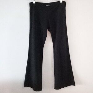 LULULEMON black flare yoga pants